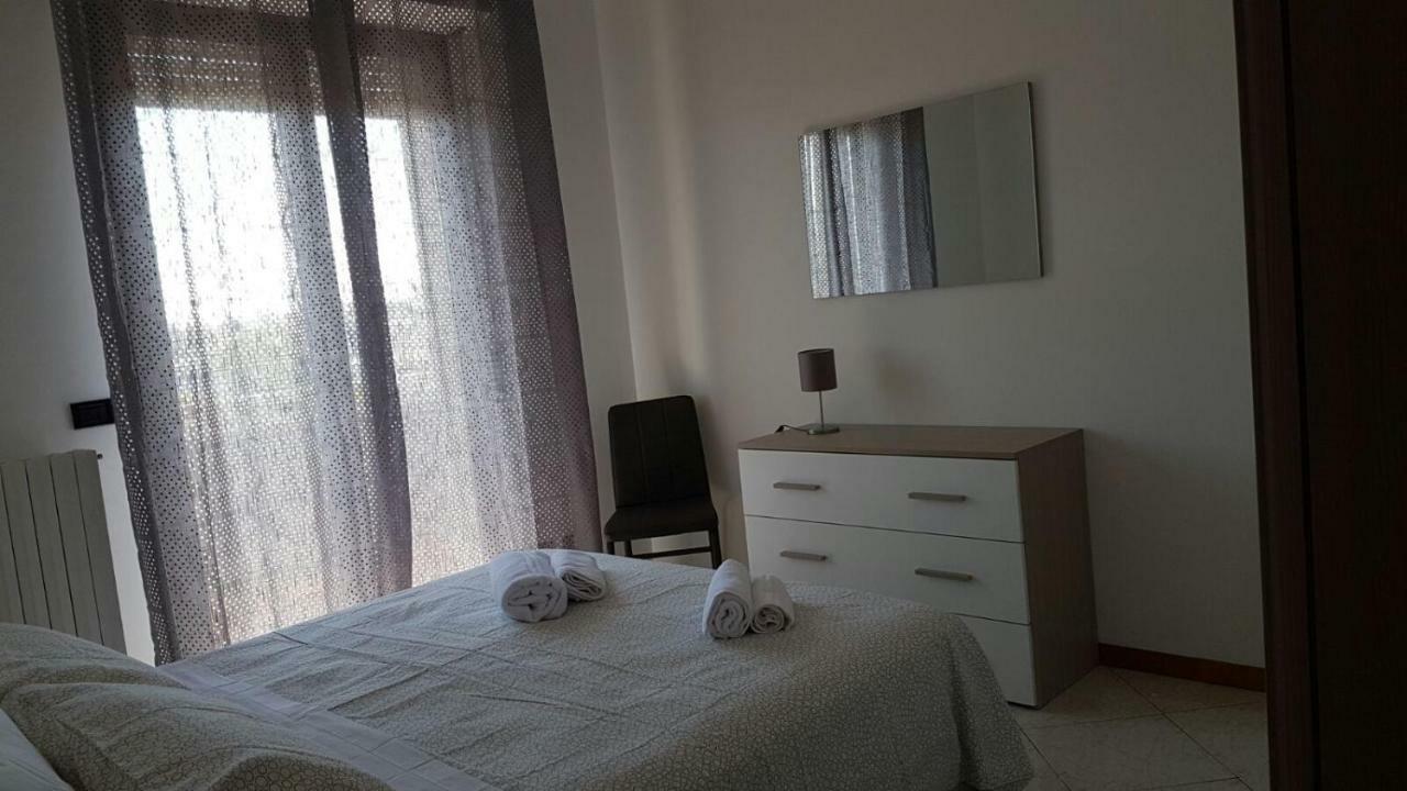 Domus Maris Viserba: Beachfront Stay Near Rimini Fairgrounds Exterior photo